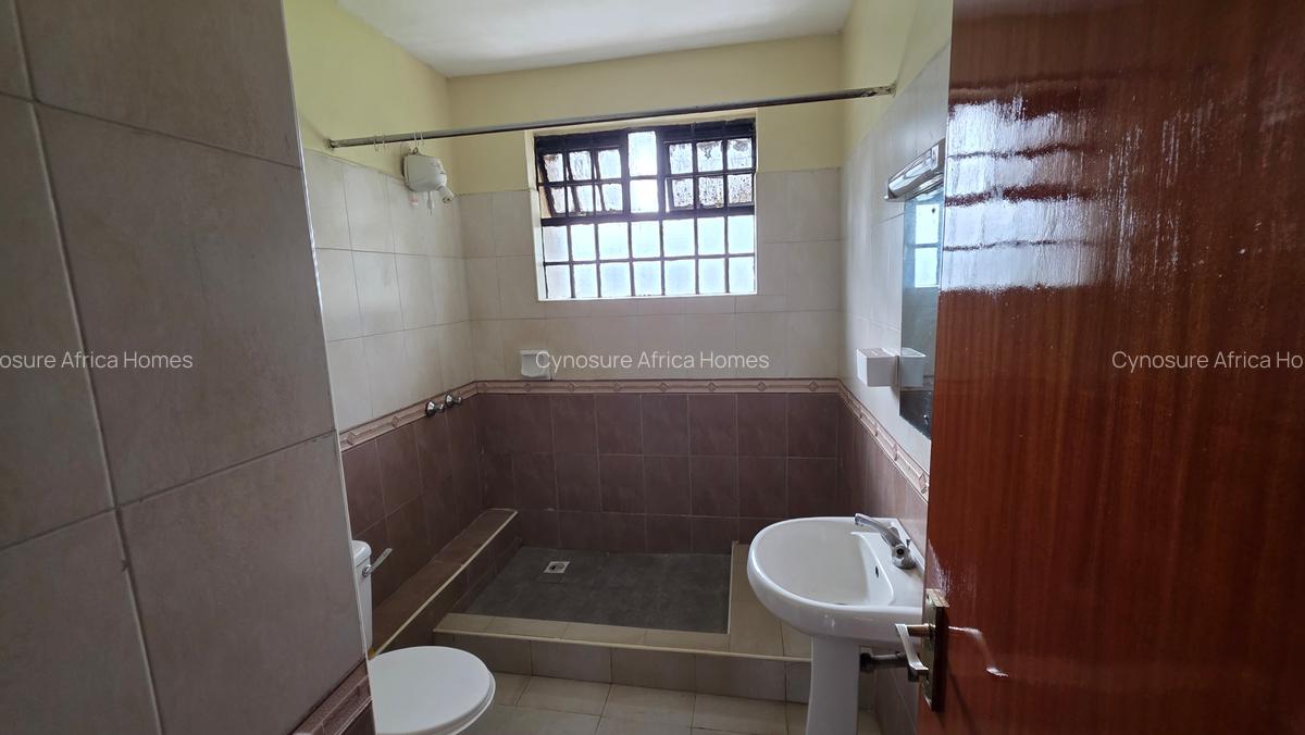 3 Bed Apartment with Parking at Ole Dume Road - 7