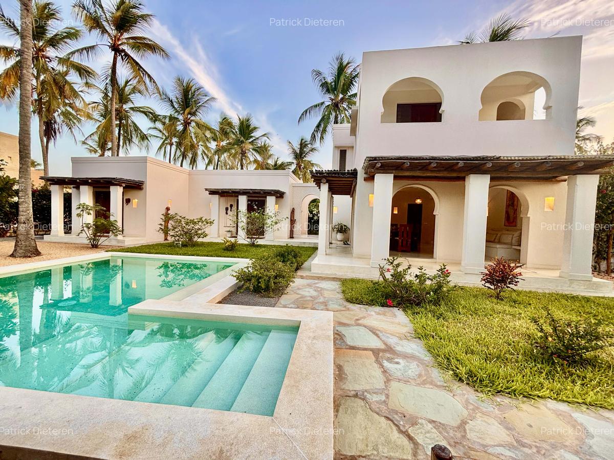 3 Bed House with En Suite at Off Turtle Bay Road - 3