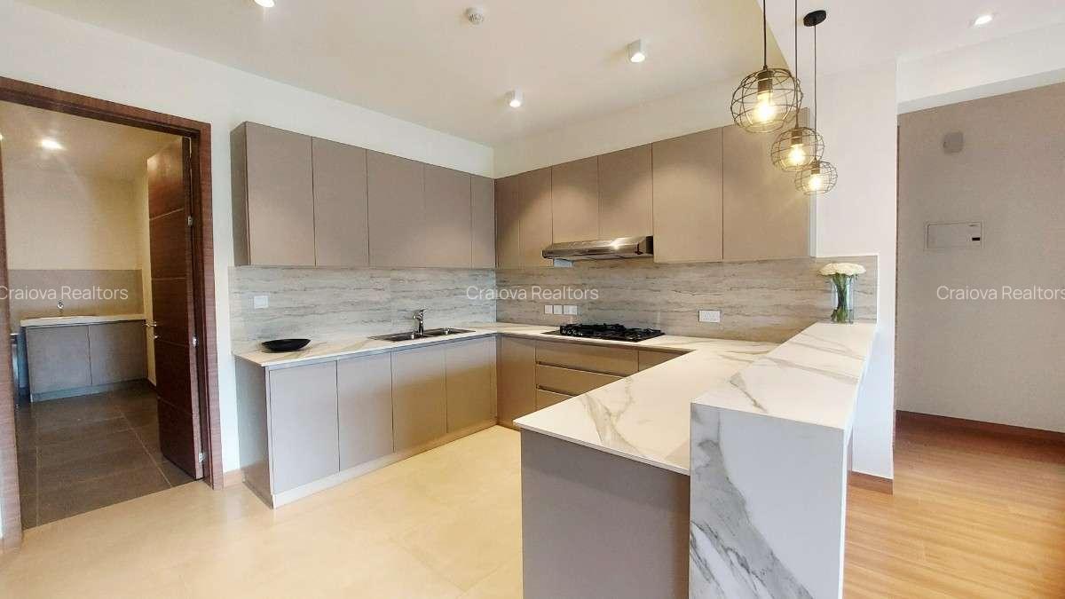 3 Bed Apartment with En Suite at Riverside Drive - 9