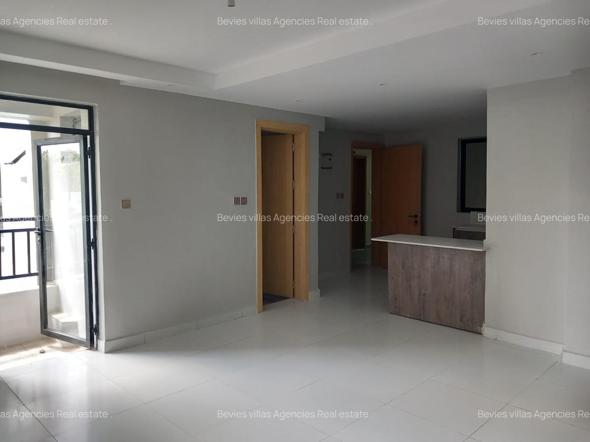 1 Bed Apartment with En Suite at Parklands - 1