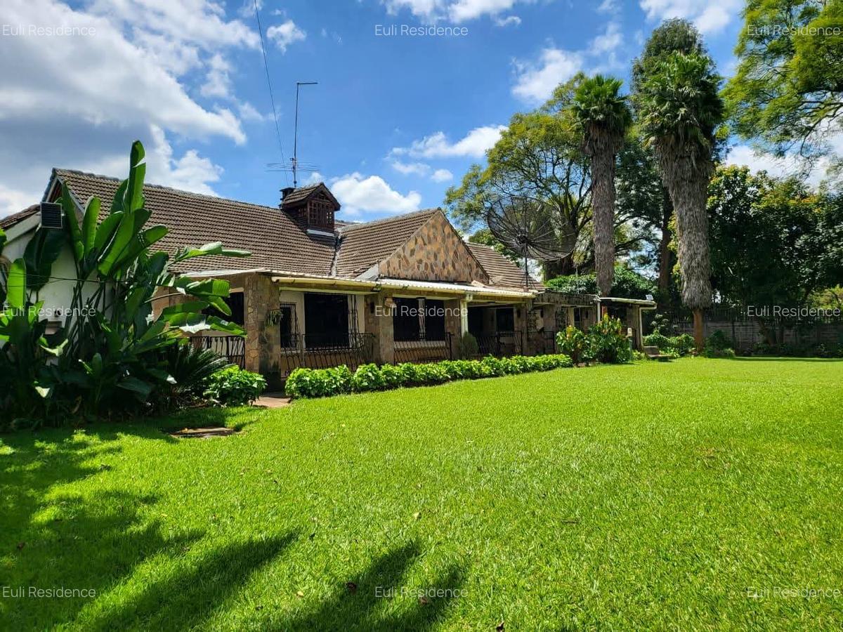 4 Bed House with En Suite at Spring Valley Rd - 17