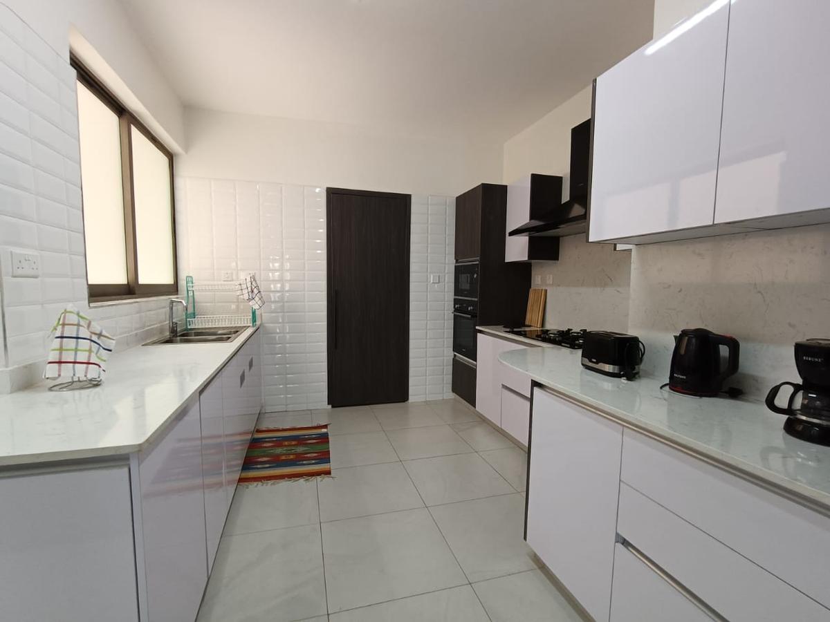 Serviced 2 Bed Apartment with En Suite in Westlands Area - 8