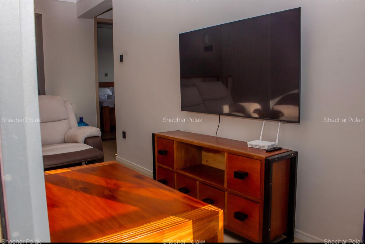 2 Bed Apartment with Swimming Pool at Hatheru Road - 5