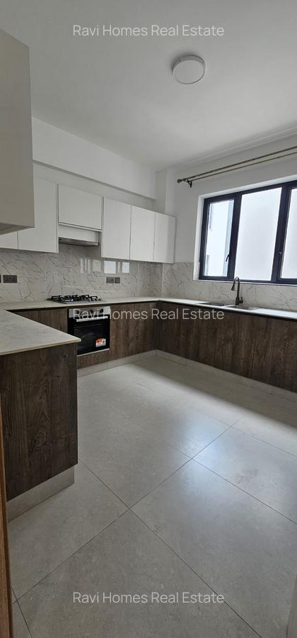3 Bed Apartment with En Suite at Brookside Garden - 1