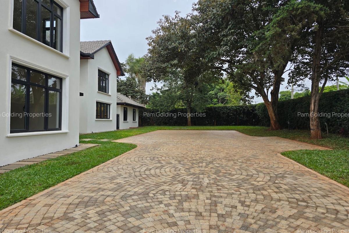 5 Bed House in Runda - 2