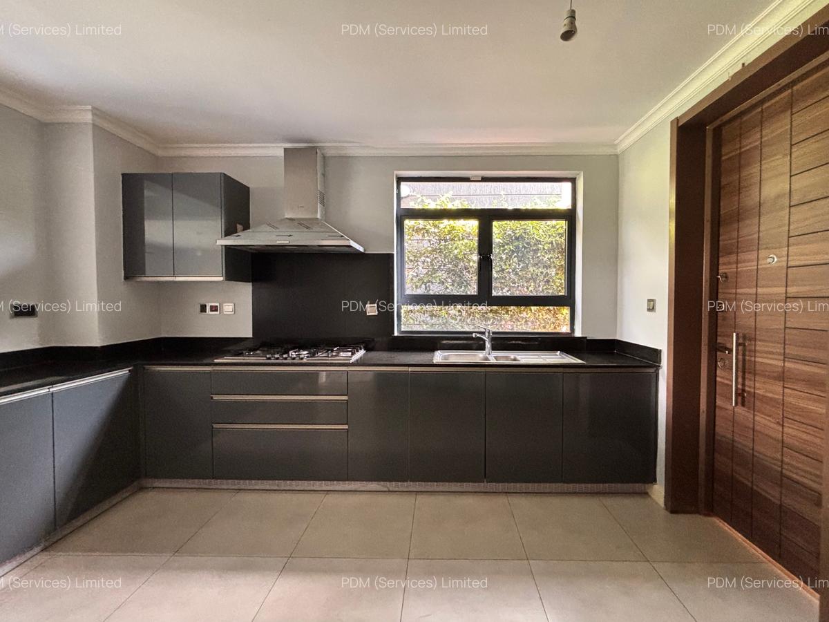 4 Bed Townhouse with En Suite in Kiambu Road - 7