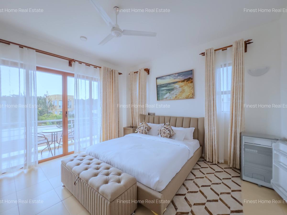 4 Bed Villa with En Suite in Vipingo - 2
