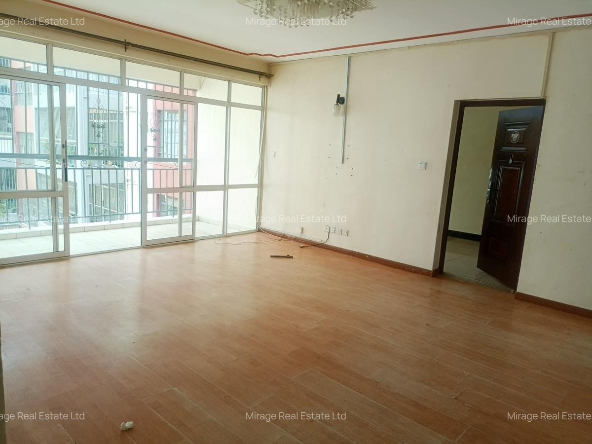 2 Bed Apartment with En Suite in Lavington - 12
