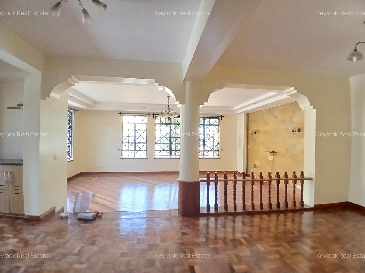 5 Bed Townhouse with En Suite at Lavington Green - 5