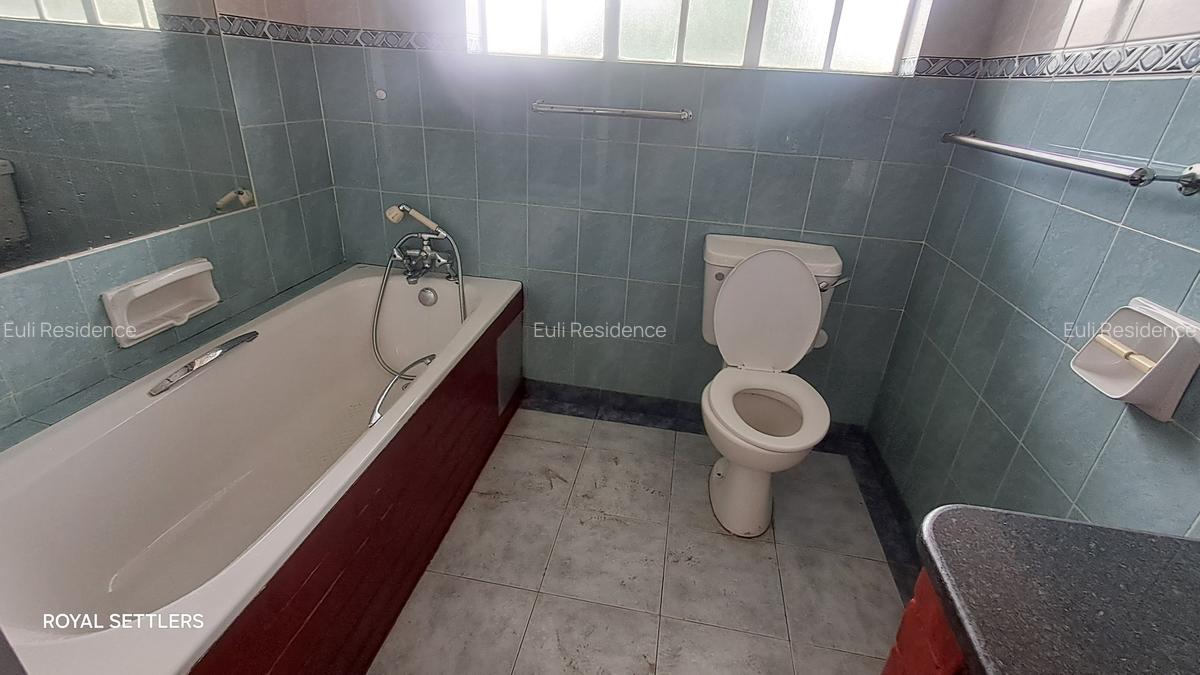 2 Bed Apartment with En Suite at Rhapta Rd - 6
