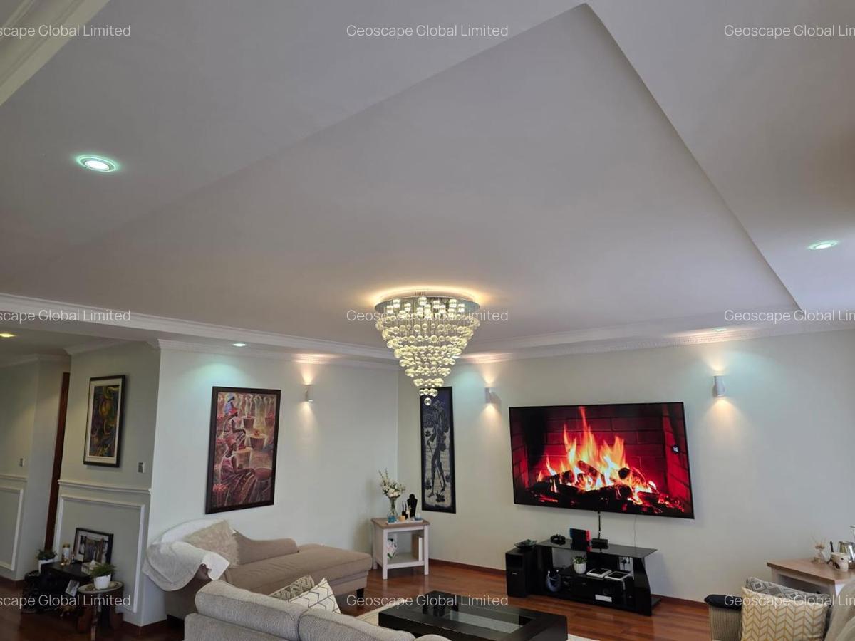 3 Bed Apartment with En Suite in Muthaiga - 14