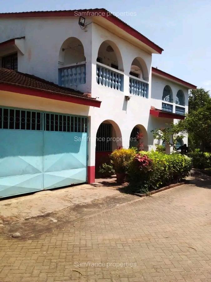 4 Bed Townhouse with Swimming Pool at Serena - 9