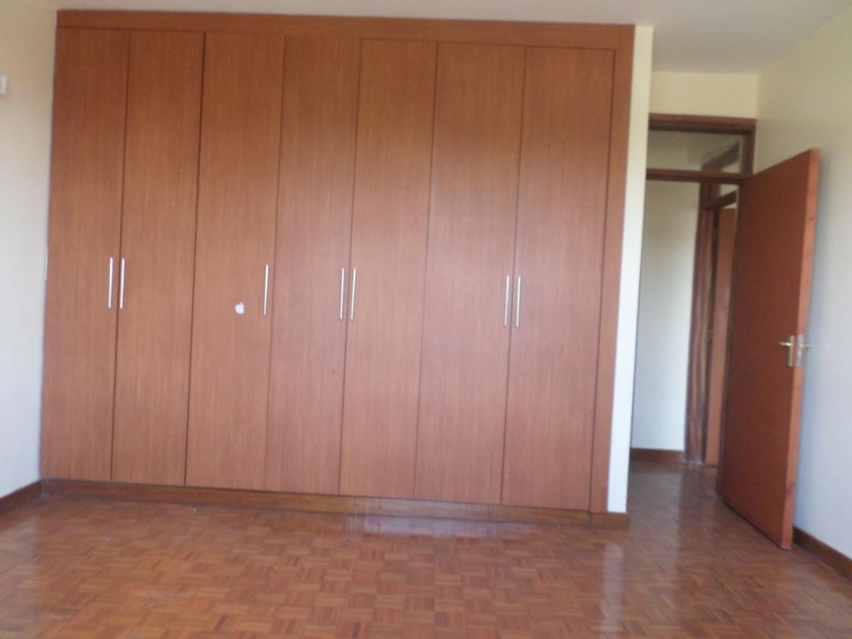 3 Bed Apartment with En Suite at Kileleshwa - 13