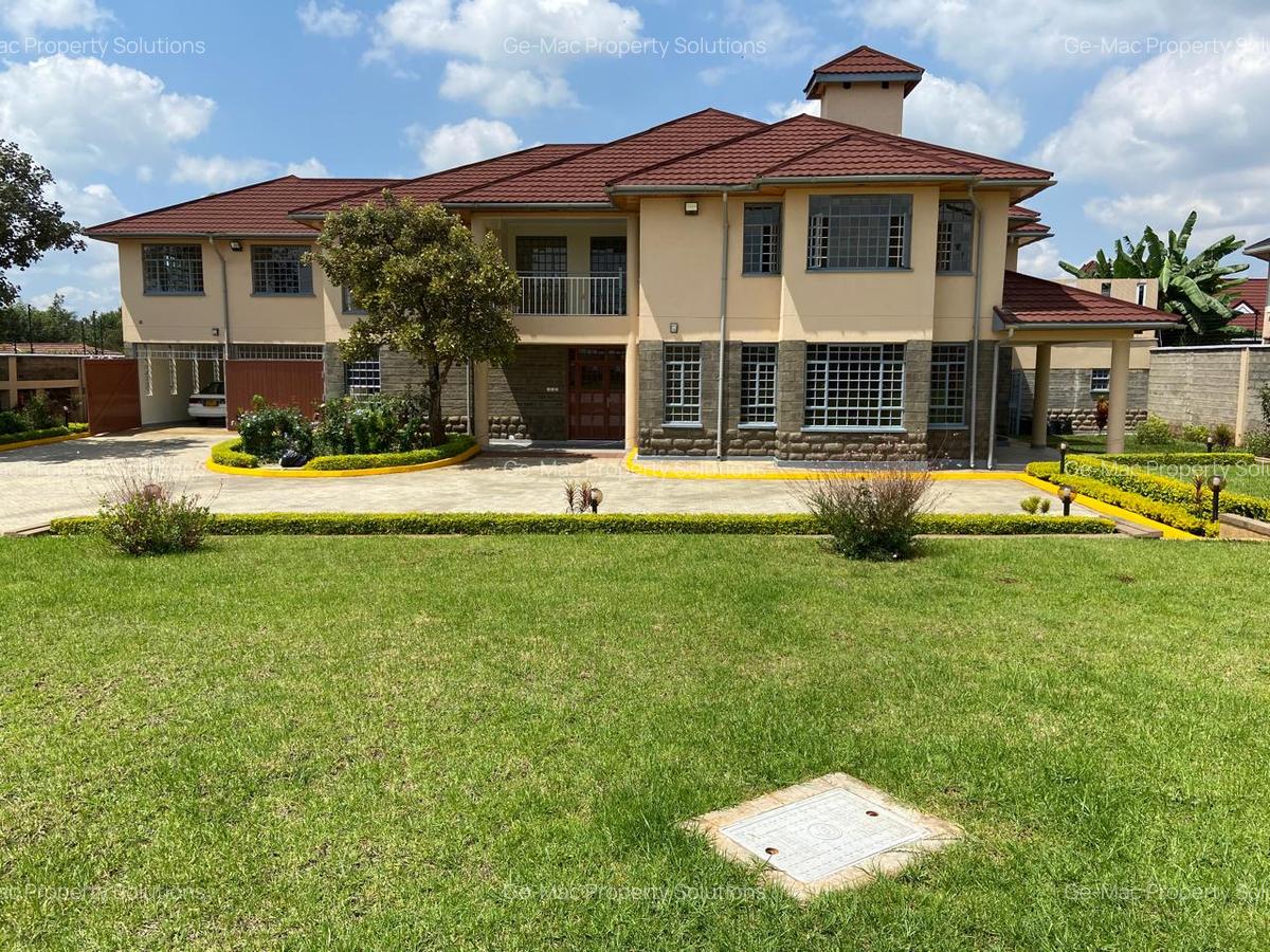 5 Bed House with En Suite in Runda - 11