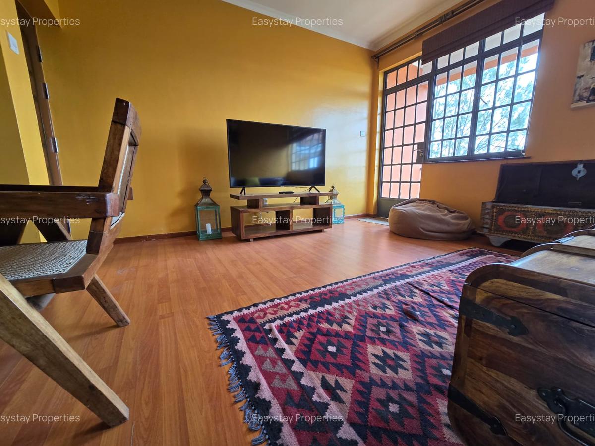 2 Bed Apartment in Ridgeways - 6