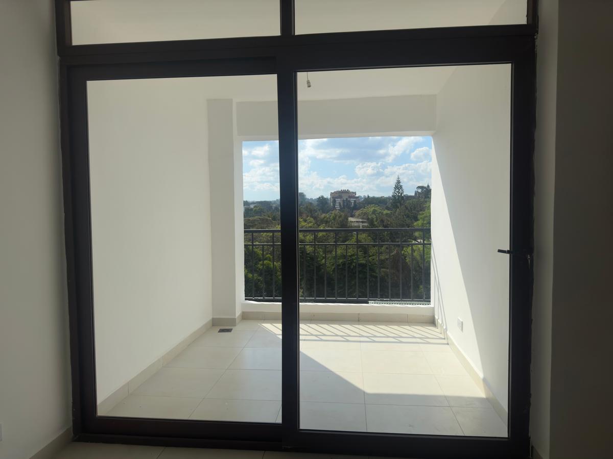 3 Bed Apartment with En Suite at Lantana Road - 5