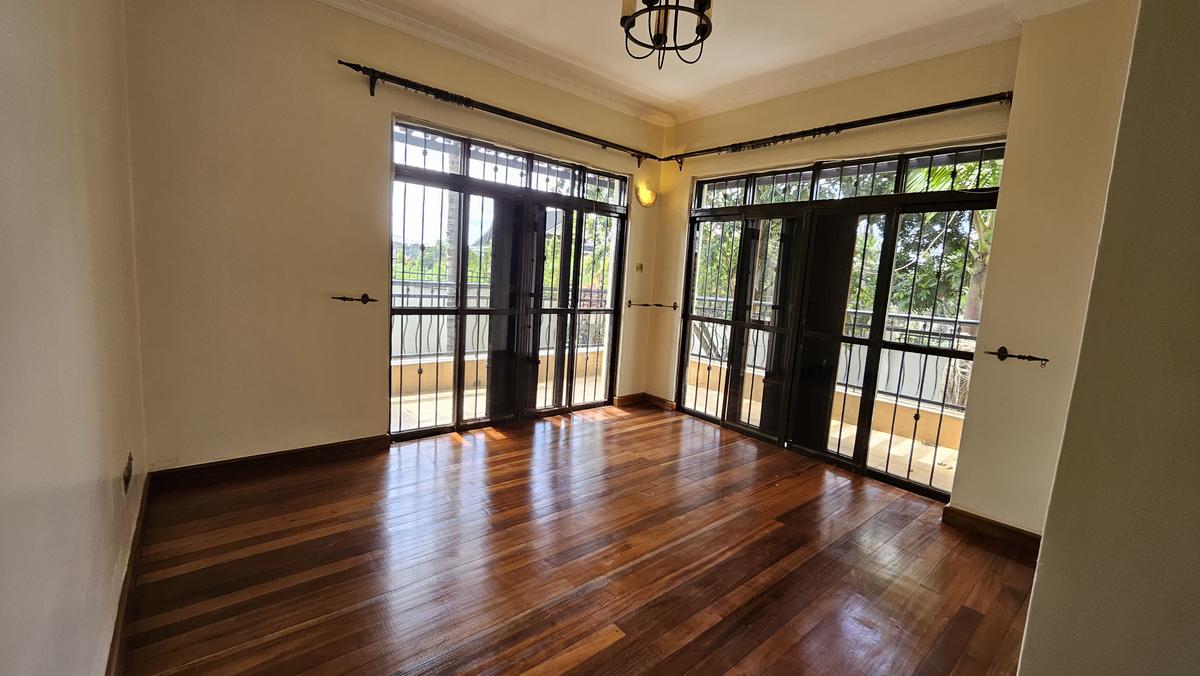 4 Bed Townhouse with En Suite in Kiambu Road - 9