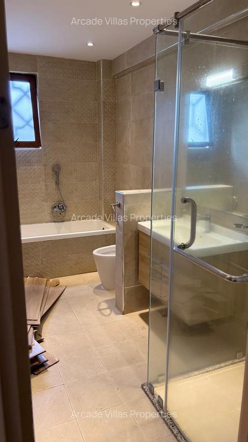 3 Bed Apartment with En Suite in Kileleshwa - 15