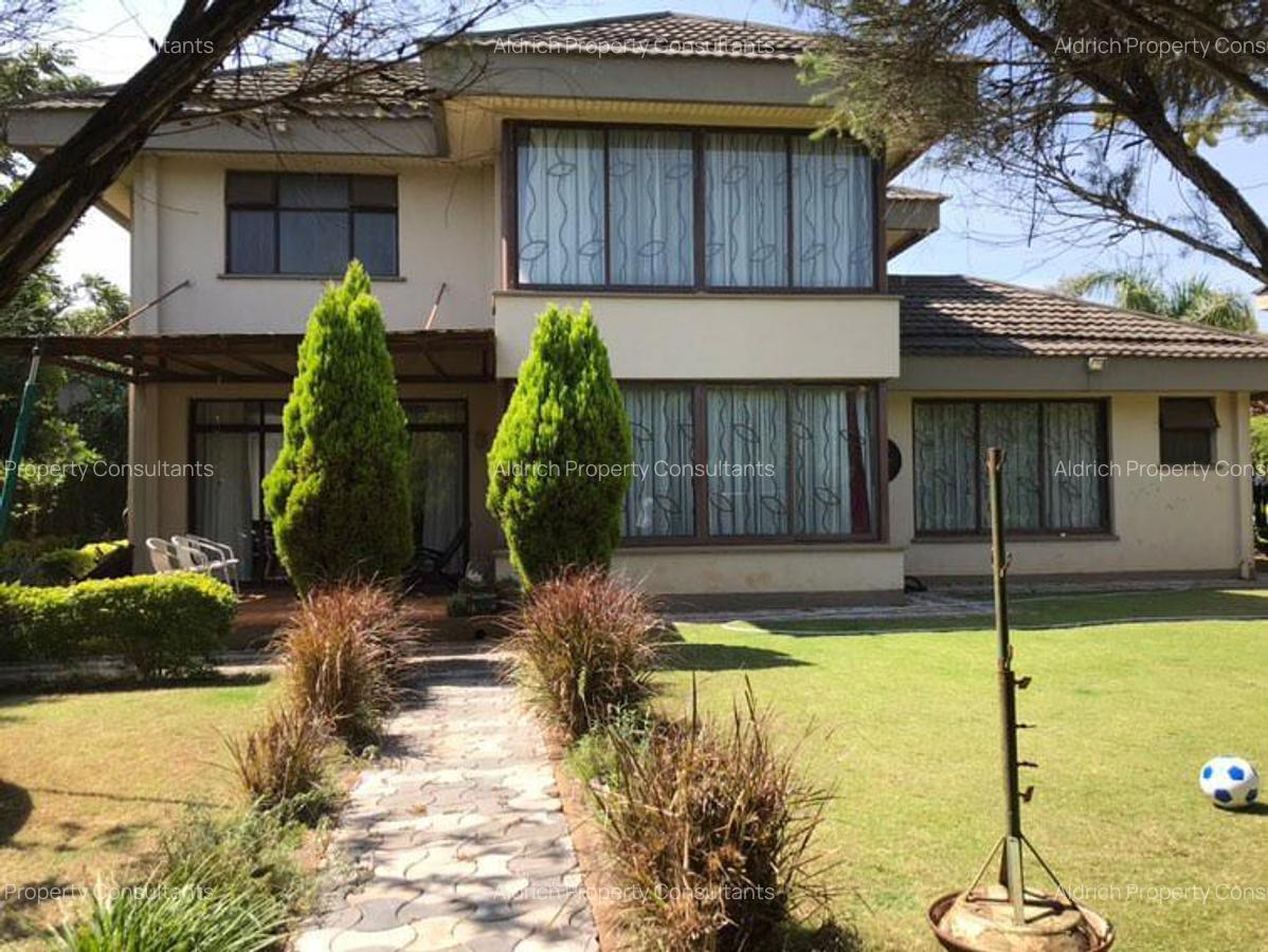 4 Bed Villa with En Suite in Ridgeways - 7