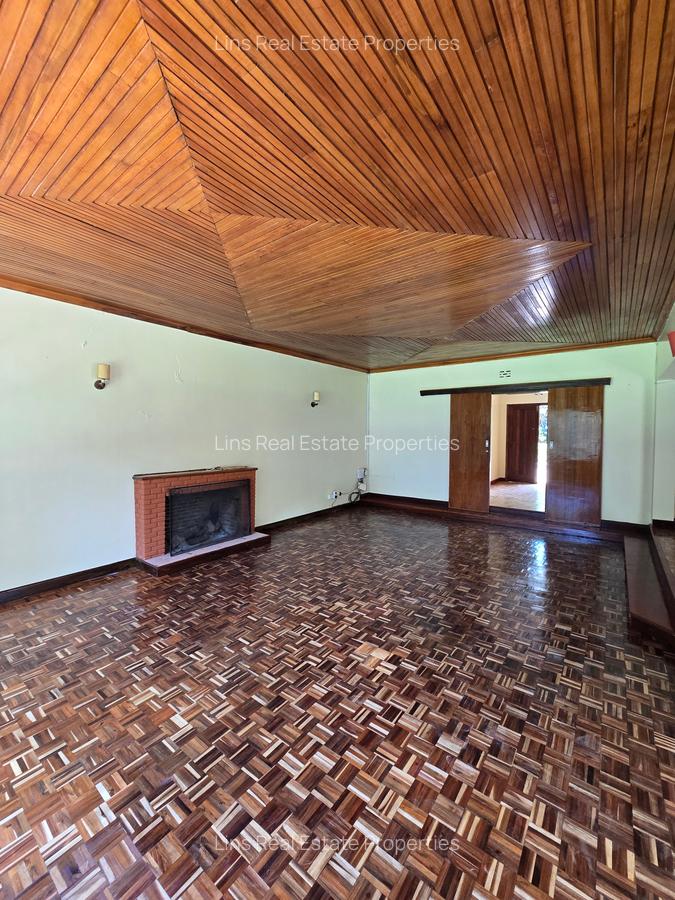 4 Bed House with En Suite in Runda - 11