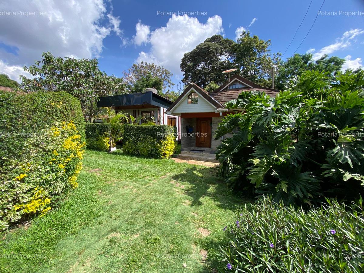 2 Bed House with En Suite in Ridgeways - 1