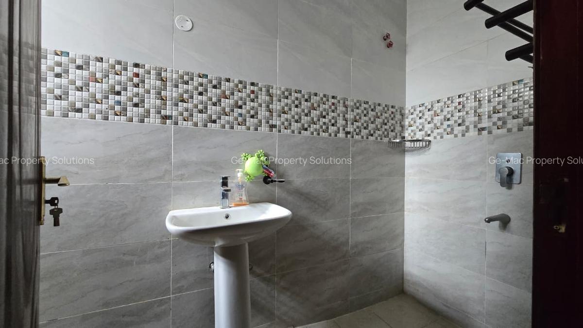 4 Bed House with En Suite at Ndumberi - 10