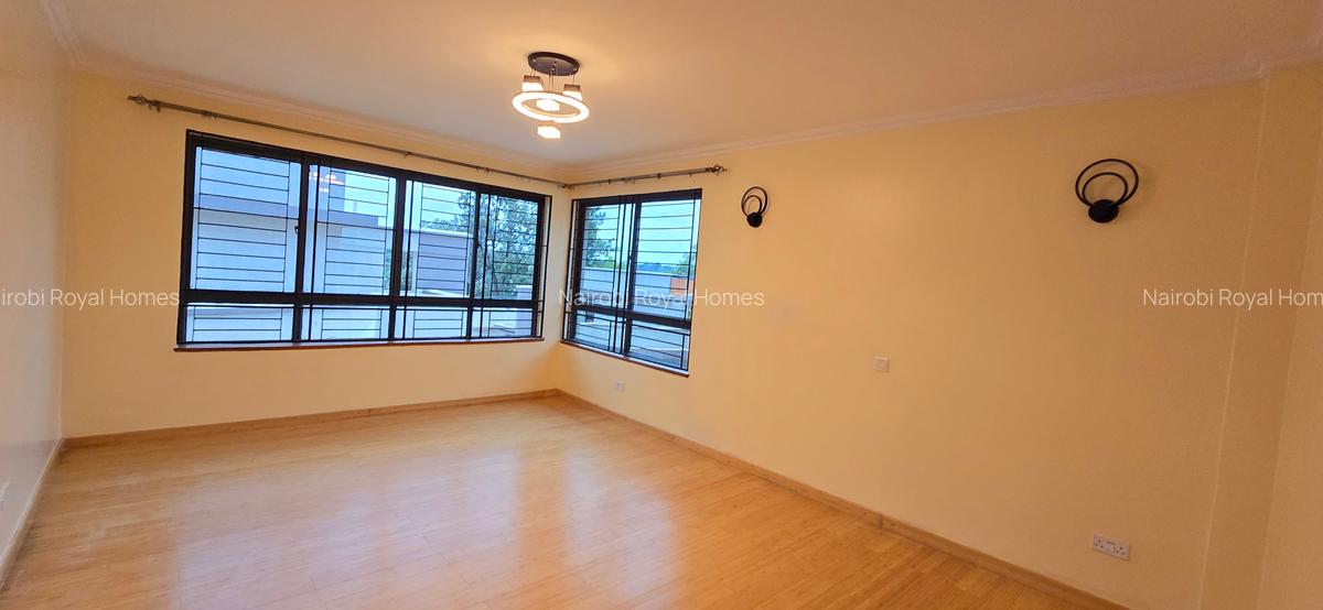 5 Bed Townhouse with En Suite at Off James Gichuru - 16