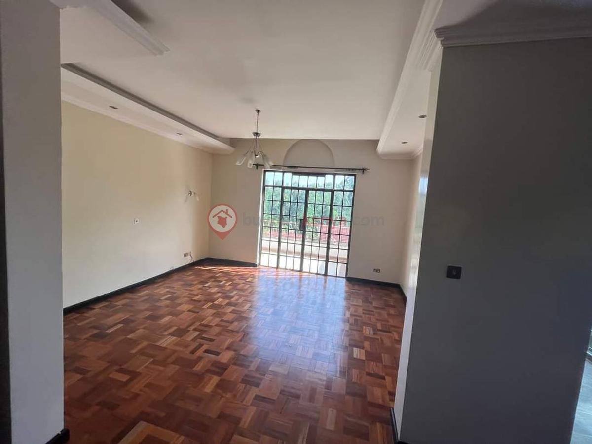 4 Bed Townhouse with En Suite in Rosslyn - 9