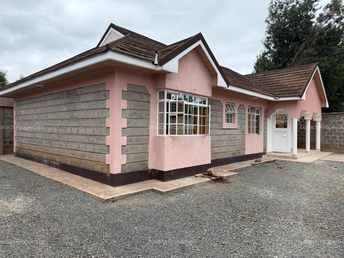 4 Bed House with En Suite in Ngong - 1
