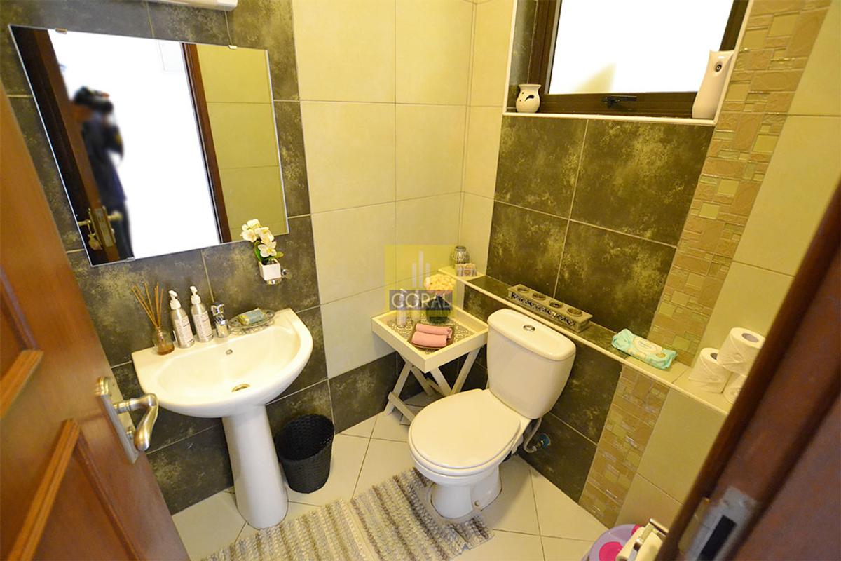 3 Bed Apartment with En Suite in Westlands Area - 6