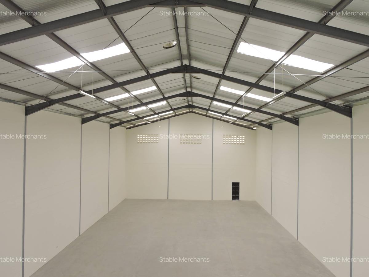 7,616 ft² Warehouse with Service Charge Included in Eastern ByPass - 3