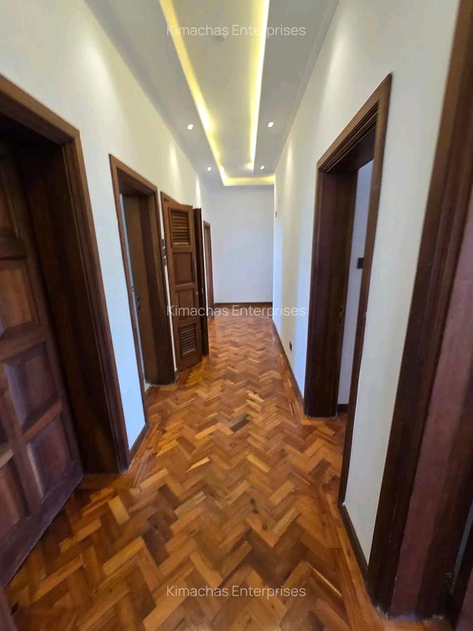 3 Bed Apartment with En Suite at Green Wood Drive - 17