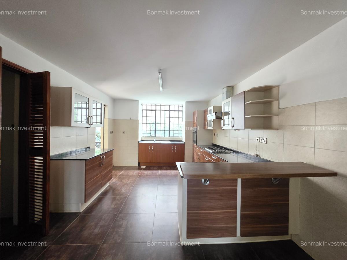 4 Bed Townhouse with En Suite at Riverside Drive. - 7