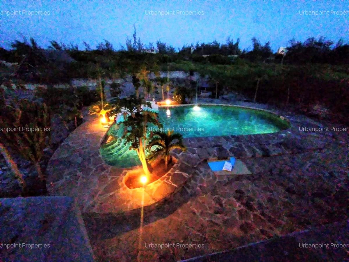 3 Bed House with En Suite in Watamu - 1