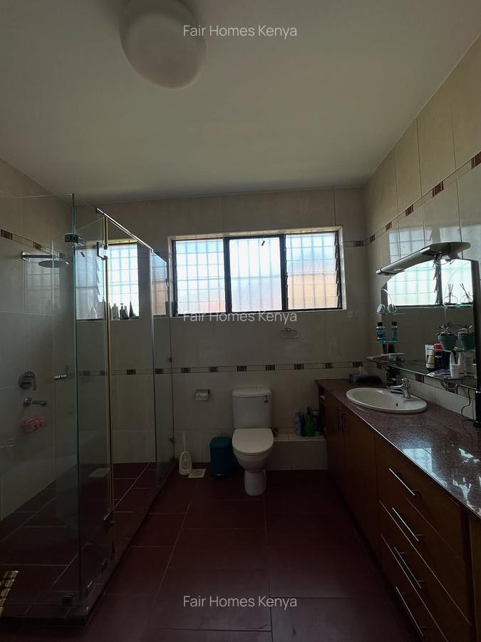 4 Bed Townhouse with En Suite at Convent Drive - 8