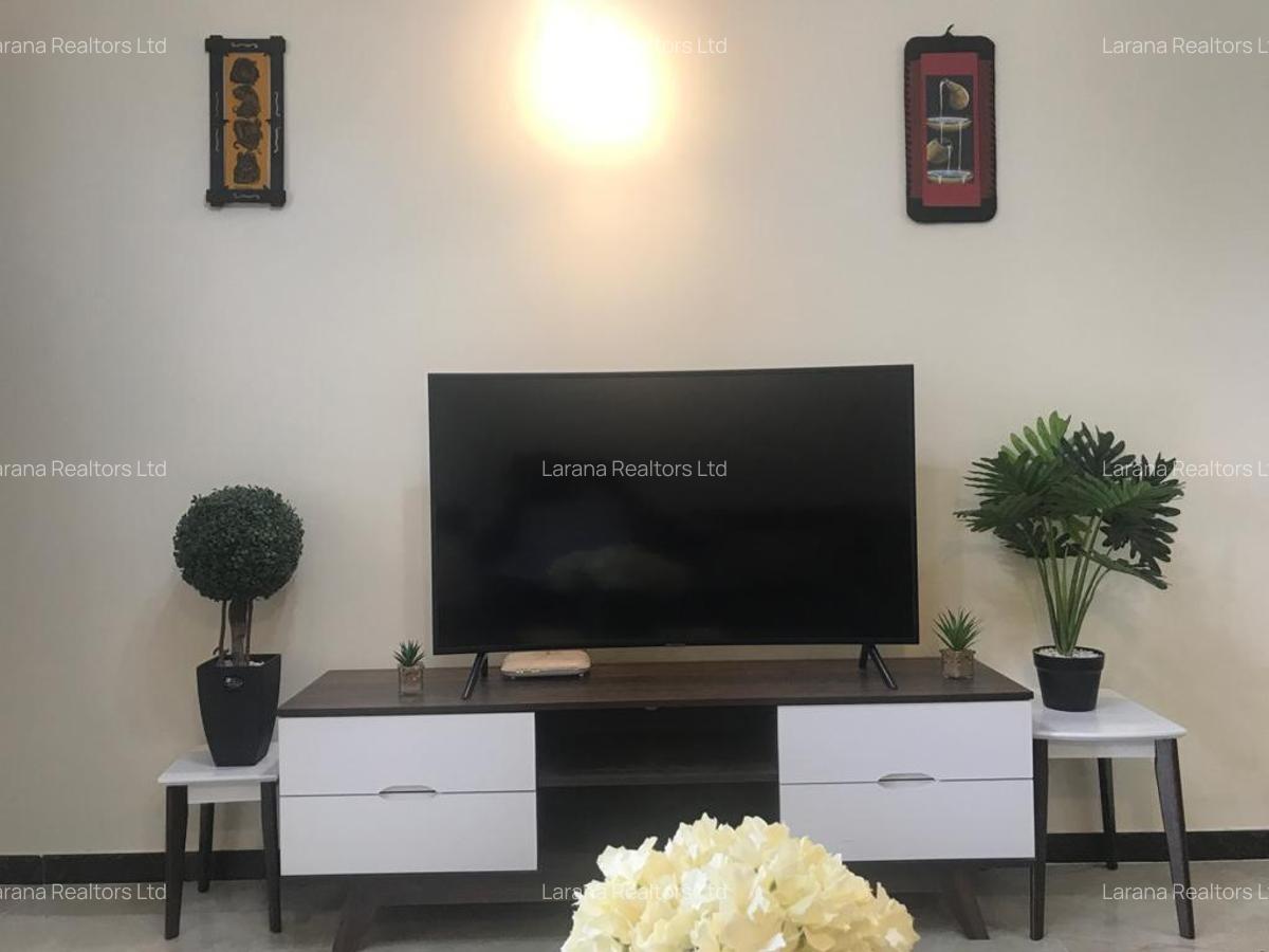 Furnished 2 Bed Apartment with Gym at Dennis Pritt Rd - 8