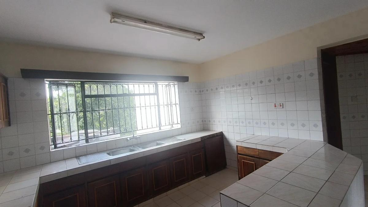 4 Bed House with Staff Quarters in Gigiri - 12