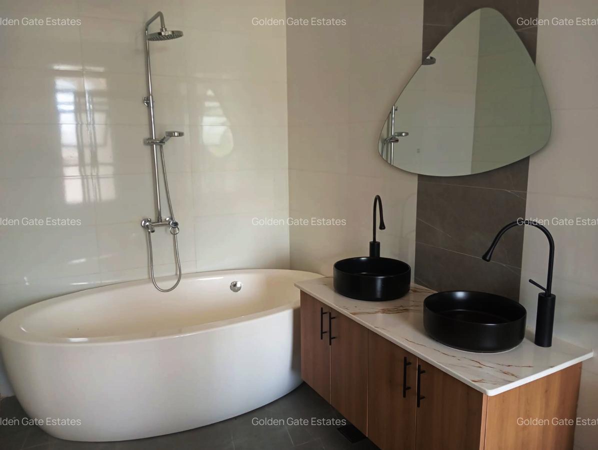 4 Bed House with En Suite in Ongata Rongai - 13