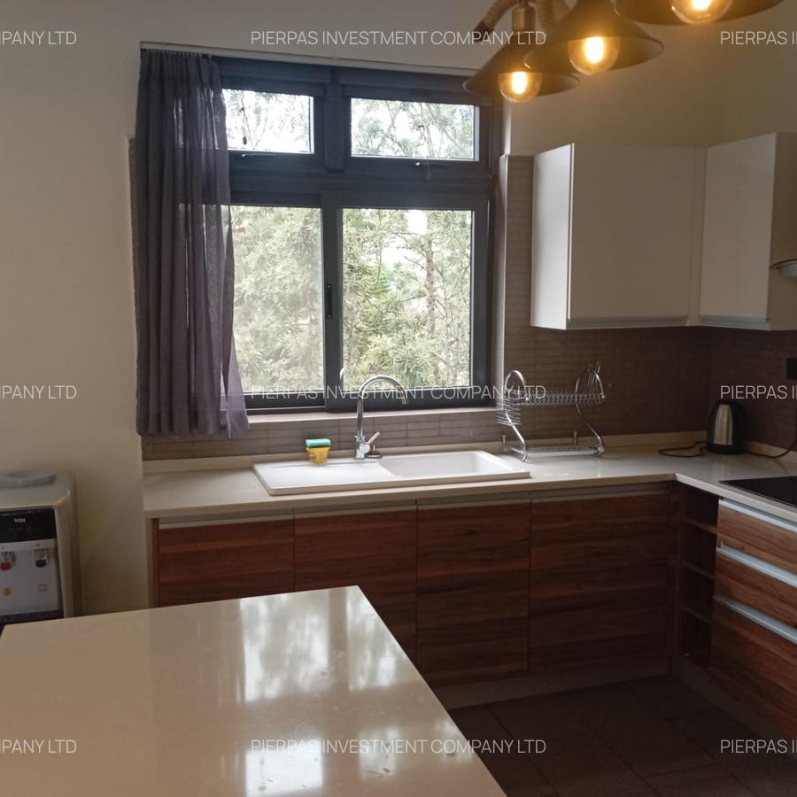 Serviced 2 Bed Apartment with En Suite in Spring Valley - 11