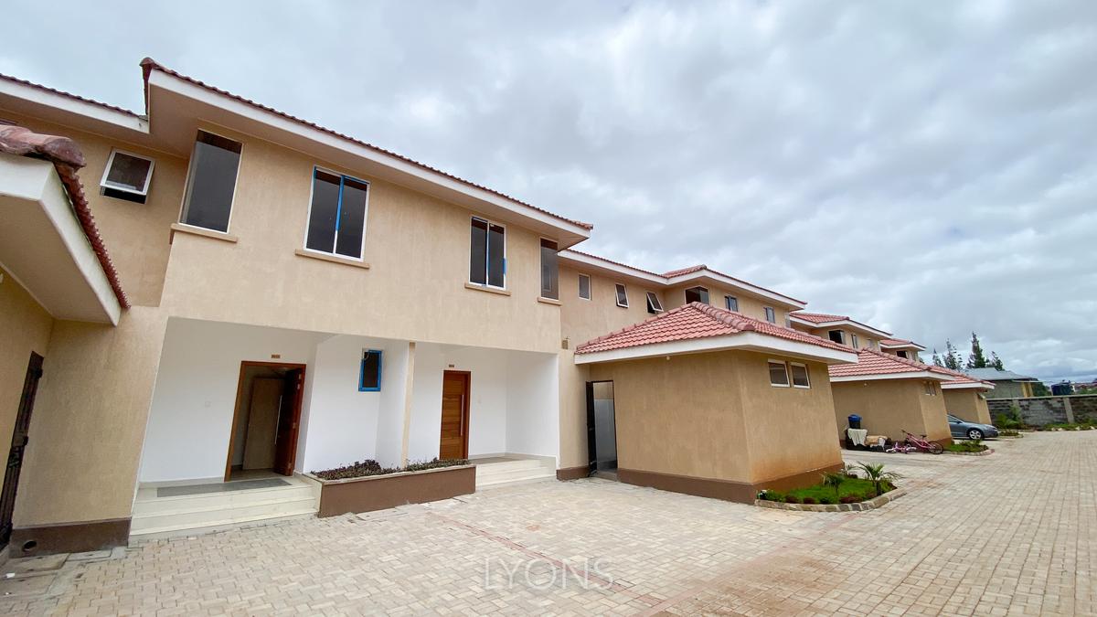 4 Bed Townhouse with En Suite in Ongata Rongai - 1