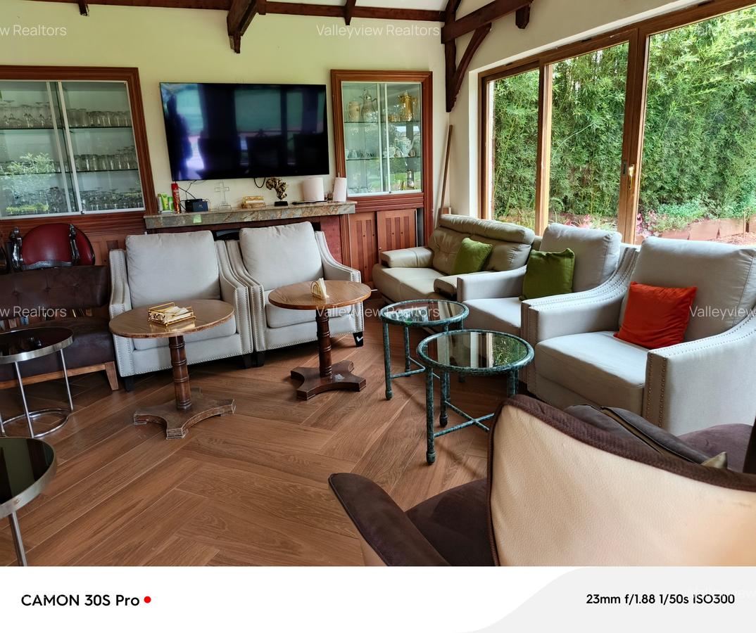 1 Bed Villa with En Suite at Lavington - 13