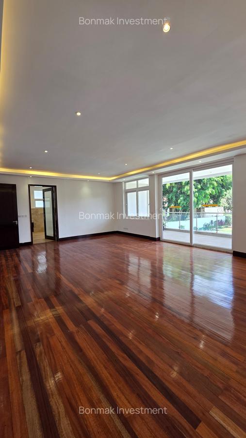 4 Bed House with En Suite at Old Runda - 8