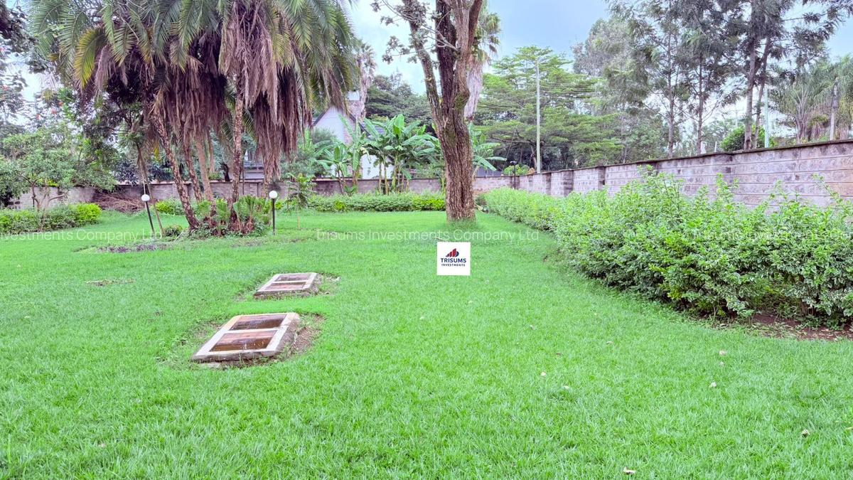 5 Bed House with En Suite in Runda - 13