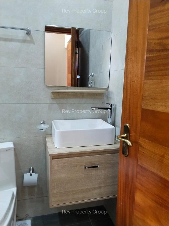 2 Bed Apartment with En Suite in Kilimani - 11