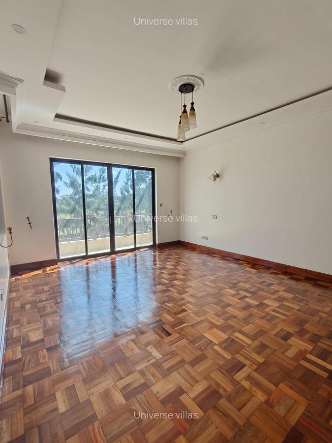8 Bed Townhouse with En Suite at Karen - 1