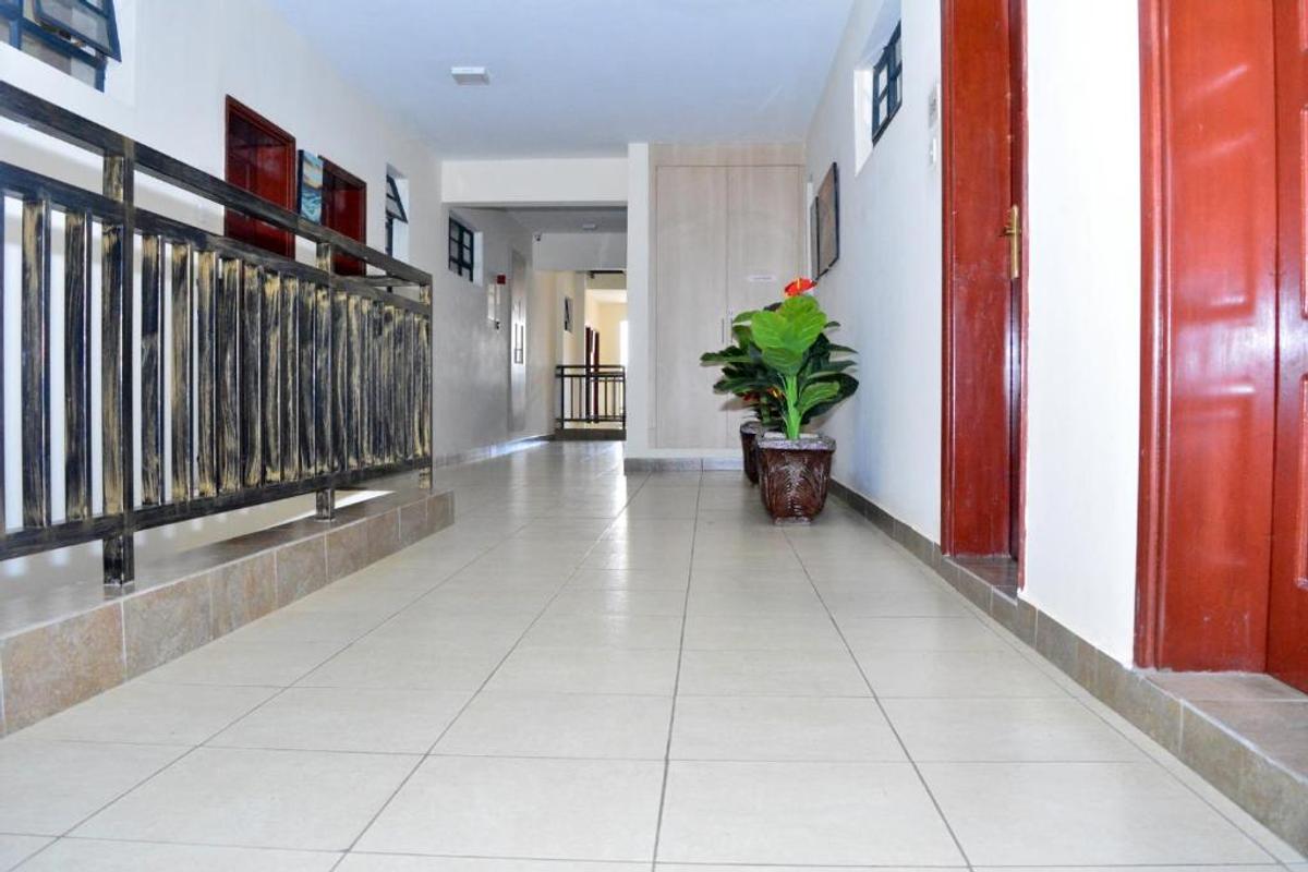 1 Bed Apartment with En Suite in Westlands Area - 11