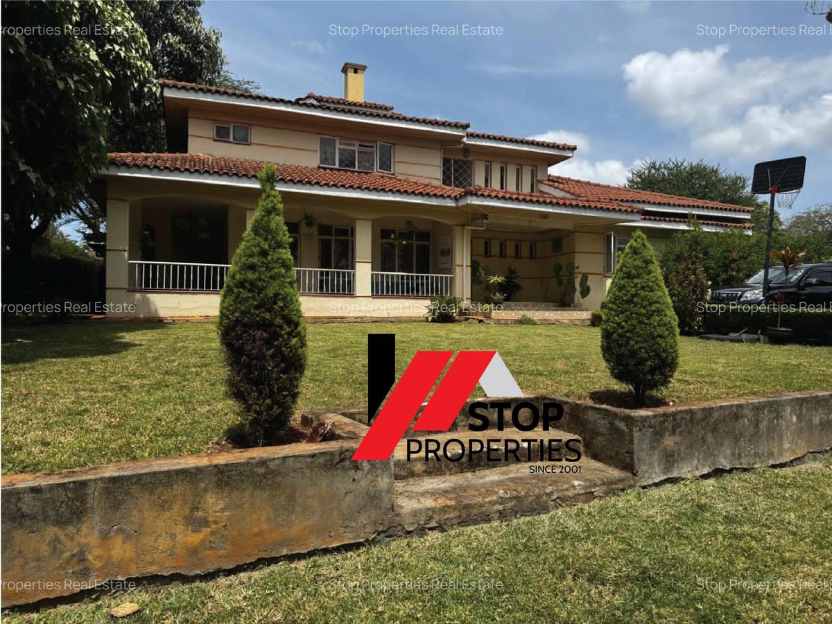 5 Bed House with En Suite in Runda - 2