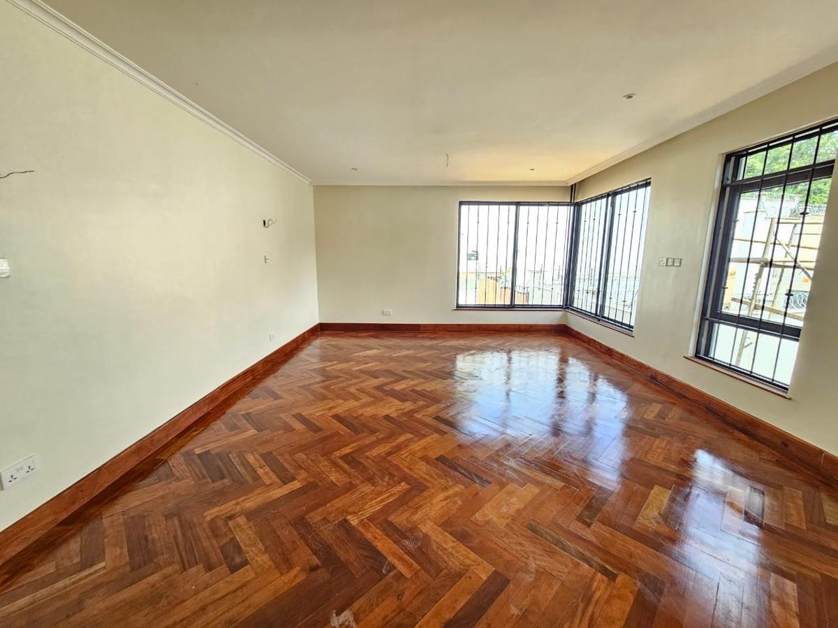 6 Bed House with En Suite in Lower Kabete - 3