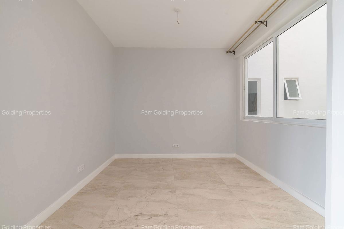 3 Bed Apartment with En Suite in Kileleshwa - 2