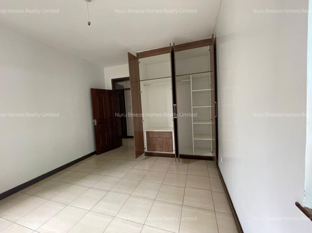 2 Bed Apartment with En Suite in Brookside - 9